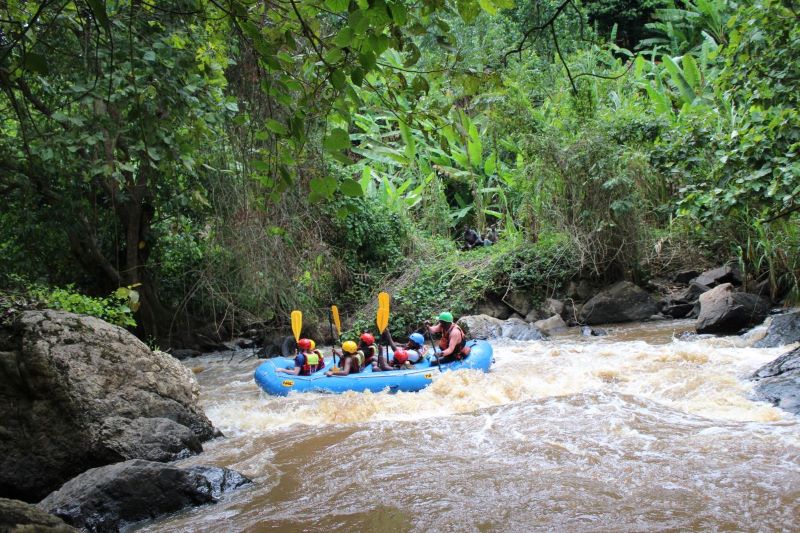 IMG River Rafting Uganda