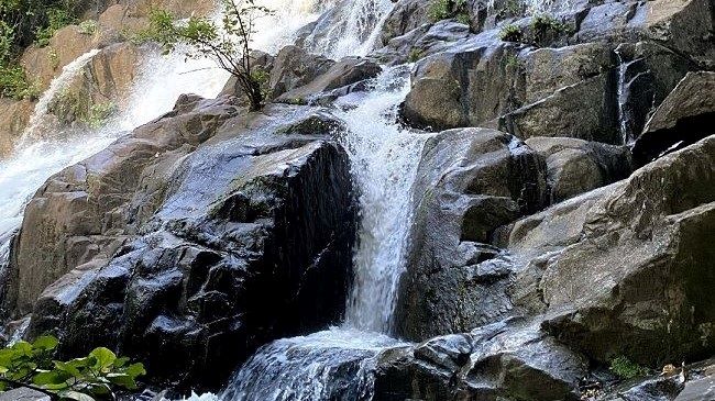 IMG Mahoma Falls, Fort Portal